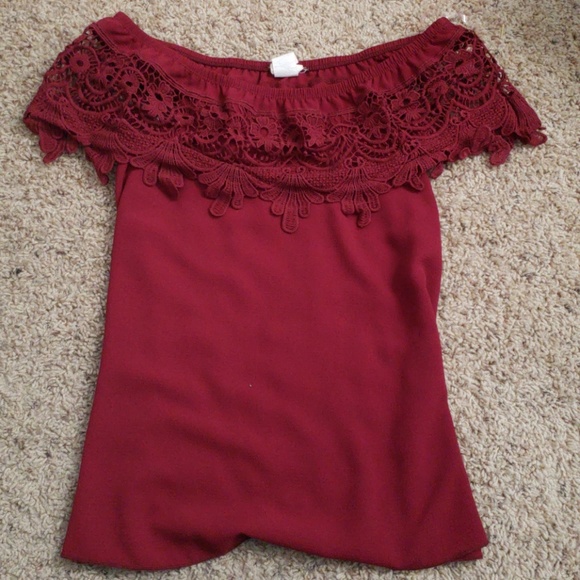 Off The Shoulder Top - Picture 2 of 3